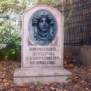 Madame Leota tombstone.
