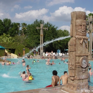 Coronado_Springs_Resort_Pool_18