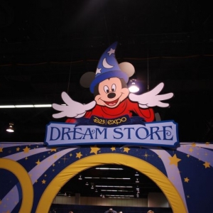 D23 Expo Disney Dream Store Entrance