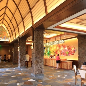 Aulani-entrance-lobby-44