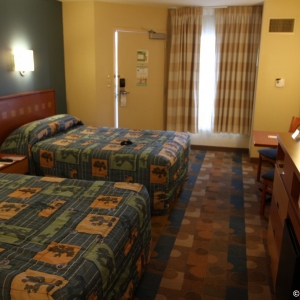 Pop-Century-Resort-Room-012