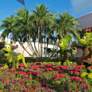 Gardens of the World Tour - topiary 3