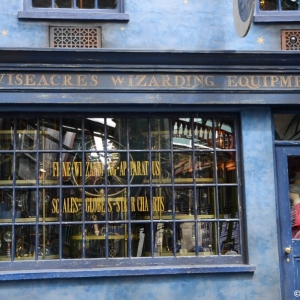 WDWINFO-Universal-Diagon-Alley-Harry-Potter-Wisacres-001