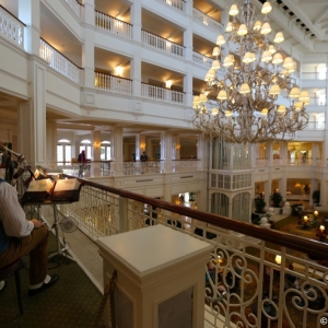 Grand-Floridian-Atrium-Lobby-33