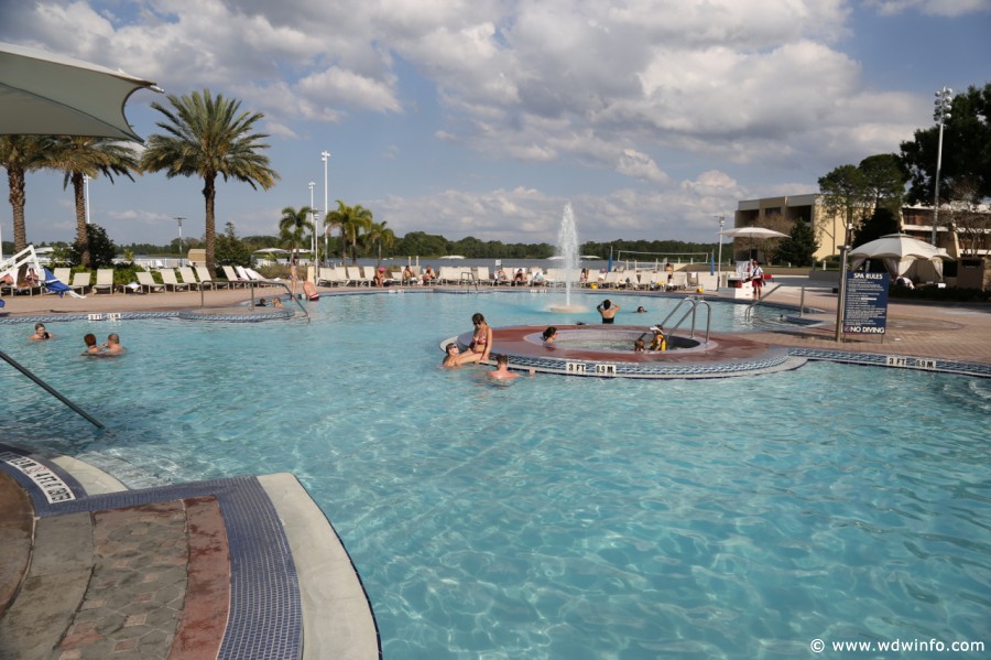 Contemporary-Resort-Pools-004