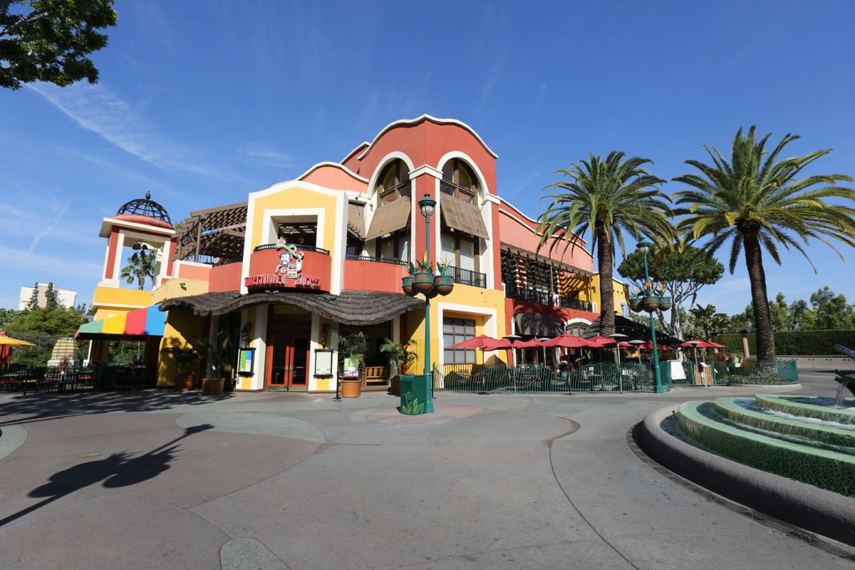 Downtown-Disney-Disneyland-46
