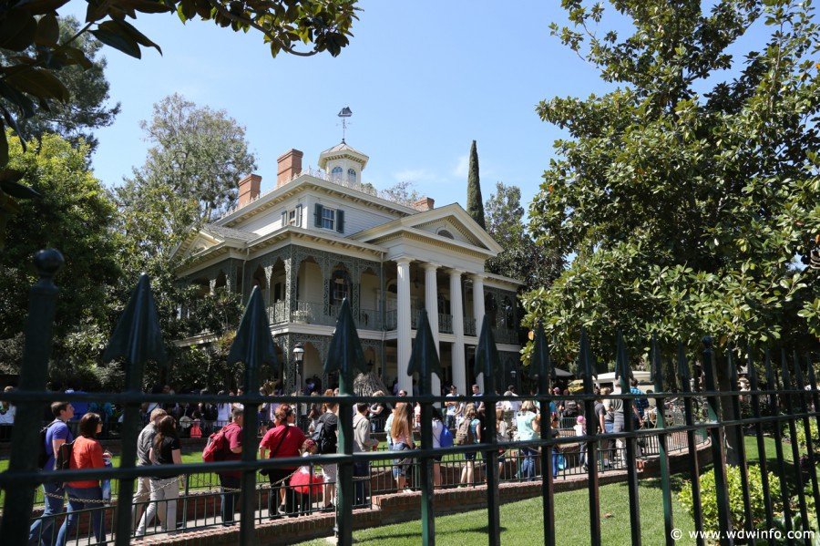 New-Orleans-Square-010