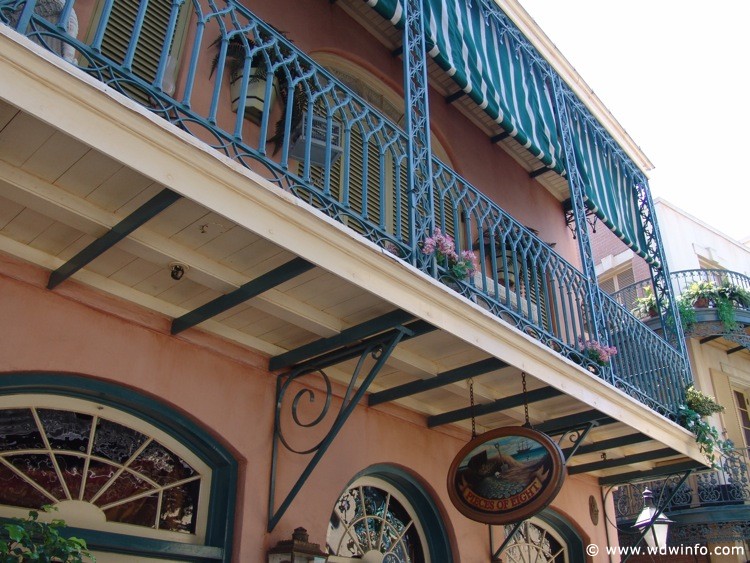 New-Orleans-Square-34