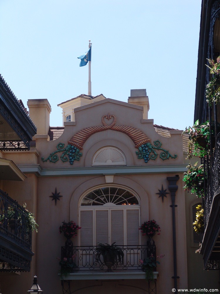 New-Orleans-Square-61