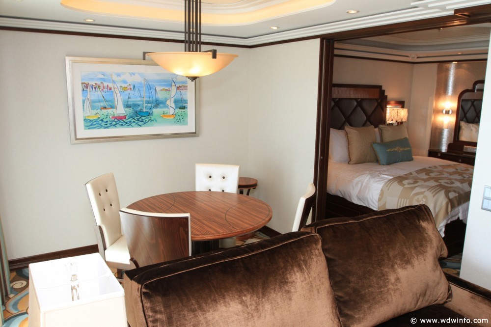 One-Bedroom-Suite-Concierge_T_-13