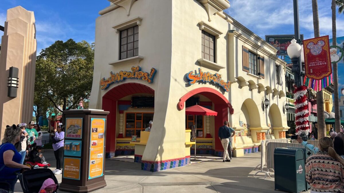 A photo of the corner of Schmoozies! at Disney California Adventure.