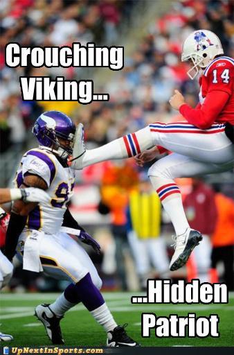 funny-sports-pictures-crouching-viking.jpg